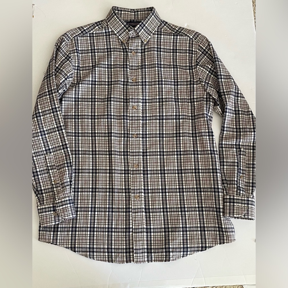 Roundtree and Yorke Men’s Plaid Checkered Flannel Button Down Shirt